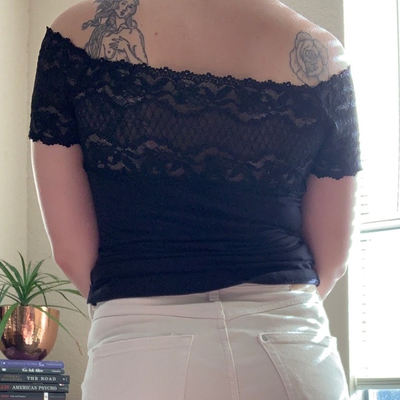 Off-shoulder Top - Picture 2 of 2